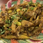 プルジャ ダイニング - 豚カシラ、ハヤト瓜、蓮根、牛蒡、銀杏のカレー炒め