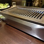 焼肉塊肉 おお津 - ロースター