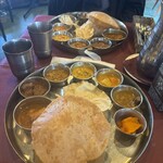 エー・ラージ - 