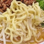 手打らーめん 勝龍 - みそラーメン麺拡大