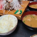 西村食堂 - ご飯、味噌汁