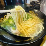 天下一品 - 麺リフト