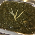 インド料理 パリワル - 菜の花の風味がたまらないサルソンカサーグ