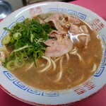 かわせ天王 - 令和7年2月 営業時間(18:00〜23:00)
フツウ中華そばブタ50g麺一玉シングル 税込800円