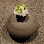 アニエルドール - 烏賊、山菜、湯葉(2皿目)