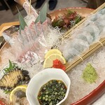 釣船茶屋 ざうお - 鯛刺し・ヒラメ刺し・アワビ