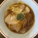 らぁ麺 麦一粒 - 醤油ワンタン麺