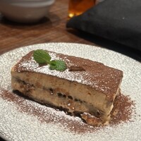 ピッツェリア&トラットリア ゴンゾ 目黒店 - ティラミス