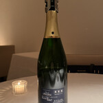 オオハラ エ シーアイイー - 乾杯用のシャンパン
      2025年2月22日