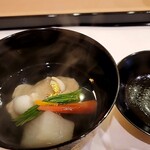 馬車道 大かわ - 蟹とゆり根の真薯と淀大根