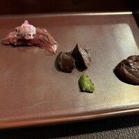 ジビヱ 岸井家 - 真鴨の内蔵3種（レバー、砂肝、心臓）