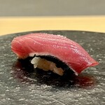 鮨 なんば - 鰹　香りと旨味、さわやかな酸味が素晴らしい