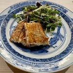 鮨 なんば - 焼き穴子　パリパリの食感と香ばしさが新鮮