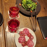 シュマッツ - ホットウーロン茶550円イベリコサラミ2種550円