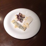  Larmes de vin - チーズ盛り合わせ