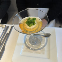 ラーゴ - 冷前菜　コンソメゼリー　菜の花で