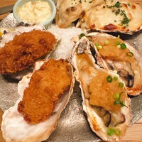 梅田 ワーフ - カキフライ、焼き牡蠣、牡蠣グラタン。