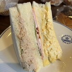 パントゥルーベ - 盛りも良き。ハムチーズが好きだが、3個ともハムチーズよりは3種類が好き