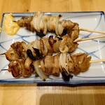 鳥辰 本店 - 鳥皮(塩)