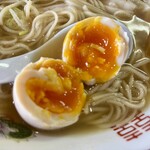 らあめん サンド - トロットロの味玉