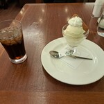 ロイヤルホスト - コカコーラと、ダブルチョイスアイスのバニラです。