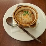 ロイヤルホスト - オニオングラタンスープです。