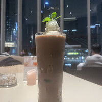 うなぎ四代目菊川 ヒルトンプラザウエスト大阪店 - 菊川さんとは関係ない上階のカフェ