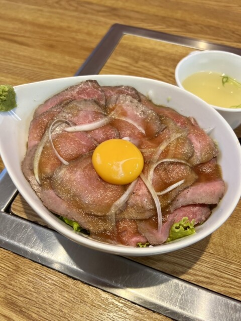 お肉のつしま
