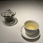 中国飯店 富麗華 - さっぱりと美味しい緑茶です