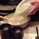 たんが食堂 空 - あさりがたっぷり入った出汁をかけると・・