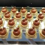 オールデイダイニング カリフォルニア - ミルクチョコレートとカシスのムース