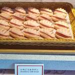 オールデイダイニング カリフォルニア - いちごミルクパン