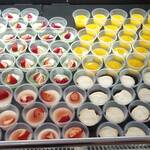 オールデイダイニング カリフォルニア - 抹茶のブランマンジェ、クレームババロアいちごソース、オレンジゼリー、コーヒーゼリー