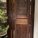 中国飯店 富麗華 - メインダイニングへのドア