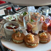 DINING & BAR TABLE 9 TOKYO - 