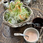 一保堂 - 野菜サラダと2種のソース