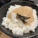 新宿牛タンローストビーフ 白か黒 - 