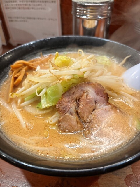 Hokkaido Ramen Oyaji Honjo Ten photo 2