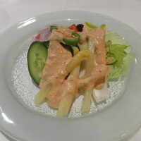 レストラン カスケード - サウザンアイランドを掛けて