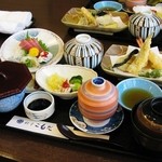 昼御膳 ＠1500　　変化球なしの和膳スタイル