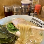 横浜家系ラーメン 剛麺家 - つけ麺みたいなカナリの剛麺です！！