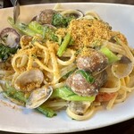 ピッツェリア ブルーナ - あさりと菜の花のリングイネ　からすみがけ