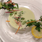 ア・ニュ ルトゥルヴェ・ヴー - ソラマメの冷製スープ