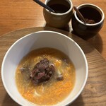 HIGASHITANI  - 鴨と熊の骨髄の雑炊：熊のあばら肉 柚子ポン酢 鹿のキムチ