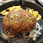 ビッグシェフ亭 マリンピア店 - ジューシーハンバーグ 250グラム定食（1145円）