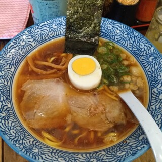 醤油ラーメン かまやつ_1