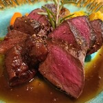 カシュ カシュ - メインの肉（蝦夷鹿肉）