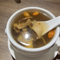 中華街 桂宮 - キノコスープ