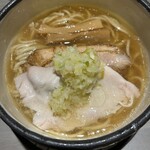 人類みな麺類とエスサワダ - 