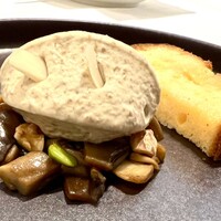 ラ・ファソン 古賀 - ポルチーニのムース  自家製ブリオッシュ